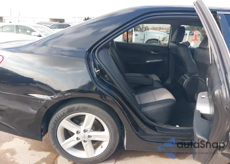 2013 Toyota Camry Se z USA, uszkodzony, nr VIN 4T1BF1FK3DU279623